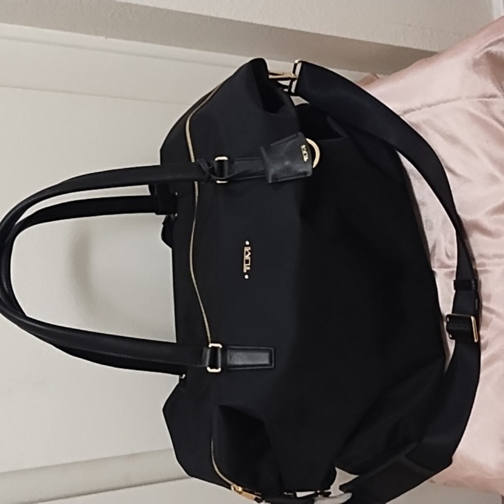TUMI DUFFLE BAG